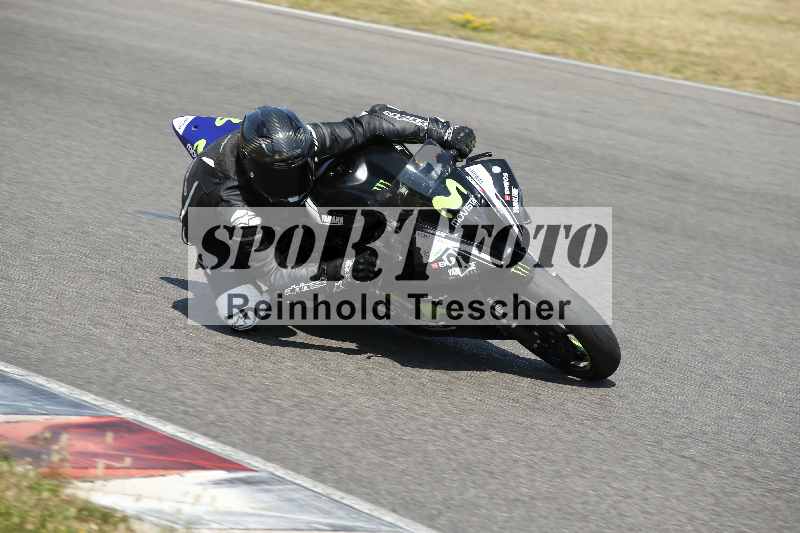 /Archiv-2023/28 05.06.2023 Moto Club Anneau du Rhin/vert-medium/2